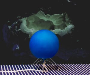 Lampička modrá koule